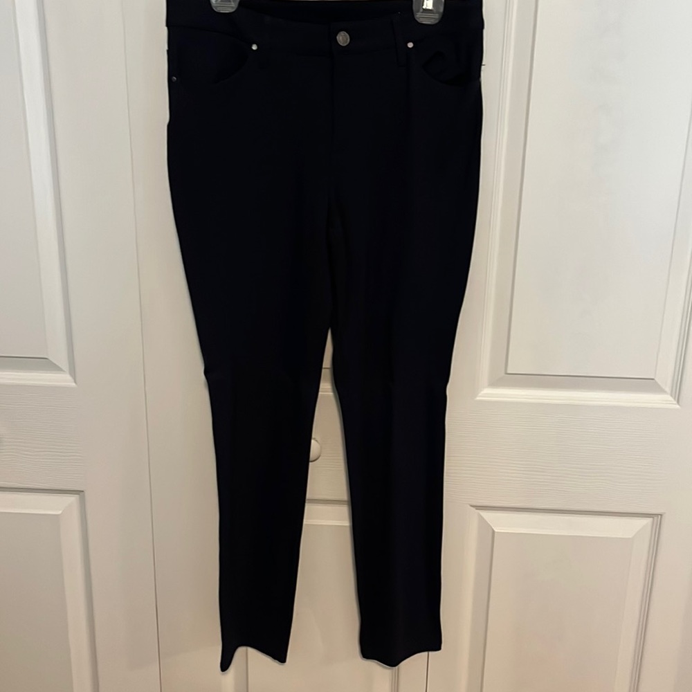 Chico’s pants. Navy. Size 0.5 R (6R) excellent condition